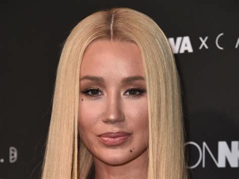 iggy azela leaked|Iggy Azalea leaves social media after topless pics leaked